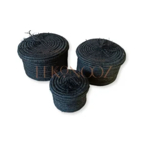 Raffia storage basket with lid