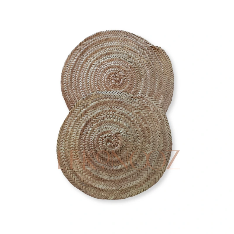 Eco-friendly palm leaf table mat